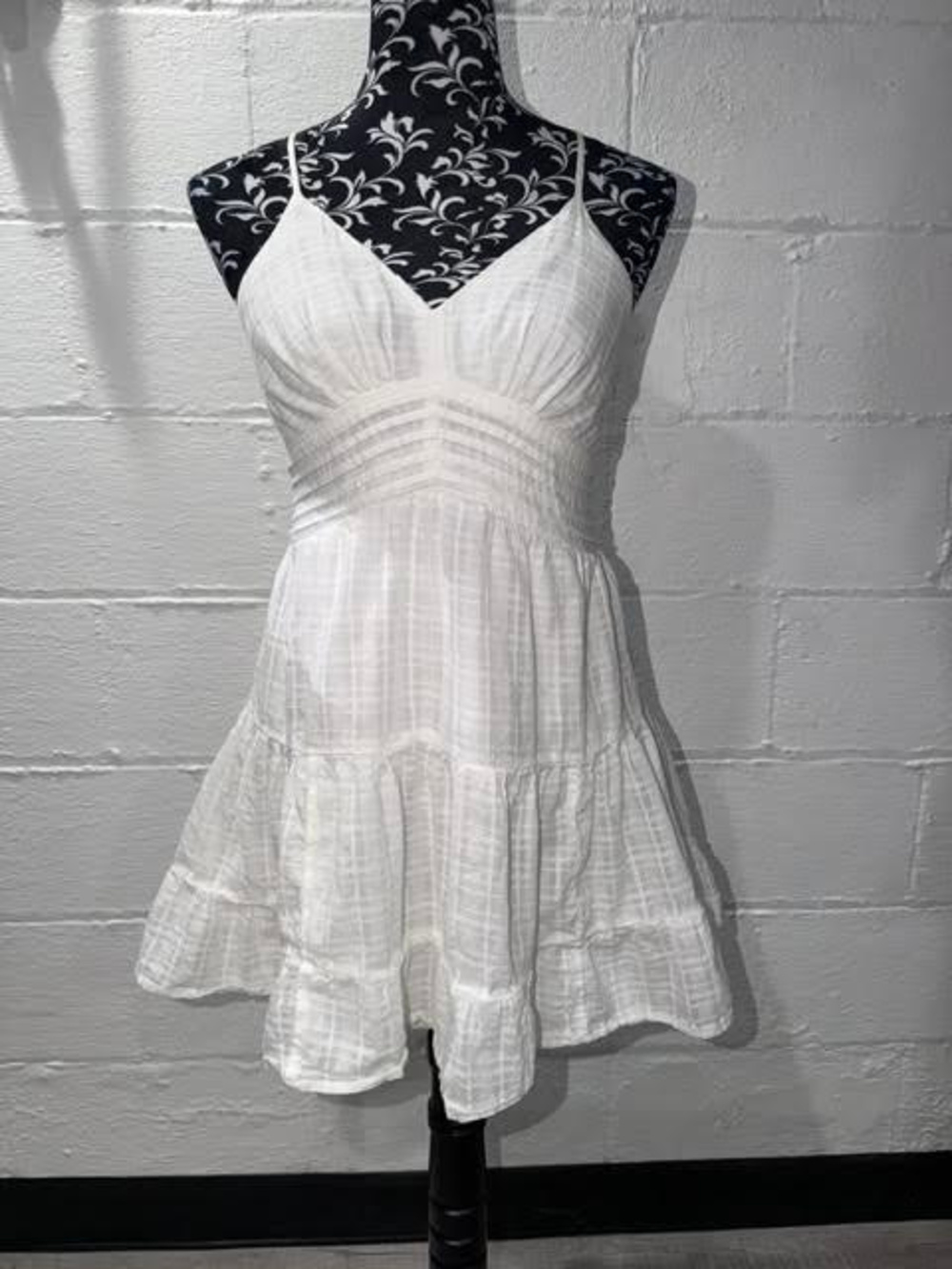 🌴 American Eagle White Plaid Tiered Cami Mini Dress XS Cottagcore Sundress
